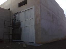 Imagem de preparação da superfície para aplicação de fundo automotivo 