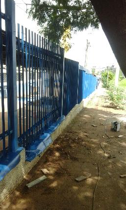 Imagem de pintura das grades com esmalte sintetico 