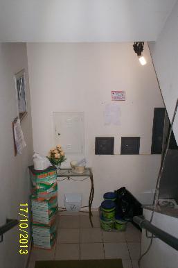 Imagem de Pintura de corrimões de escadaria 