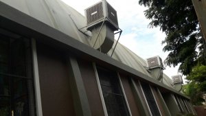 Imagem de Pintura de todas as paredes externa com tinta acrílica emborrachada.