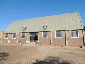 Imagem de Pintura de todas as paredes externa com tinta acrílica emborrachada.