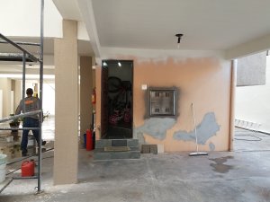 Imagem de Pintura do piso com tinta base dágua.