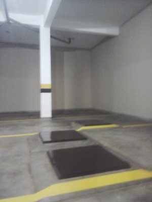 Imagem de Pintura dos tetos e paredes das garagem continua acrílica fosca